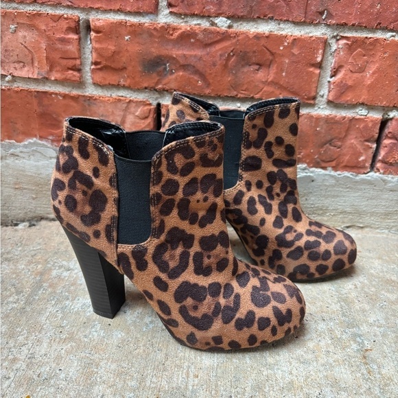 Madden Girl Womens 6 Leopard Animal Print Chunky Heel Ankle Boots Booties - Picture 4 of 8